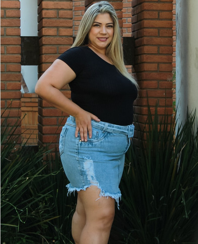 Imagem 2 de 4 de Saia Jeans Plus Size Feminina Curta Cinto E Fivela Encapada