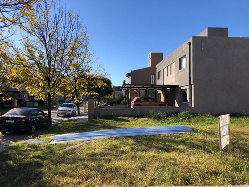 Lote 487 M2 Apto Dúplex Bº La Catalina V. Rivera Indarte