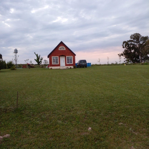 Casa  En Venta  En Colonia Hughes, Colón, Entre Ríos