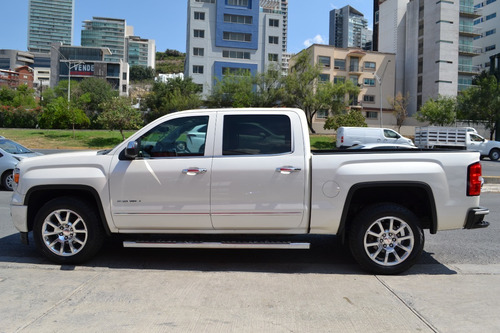 Imagen 2 de 13 de Gmc Sierra Denali Crew Cab 4x4 2015