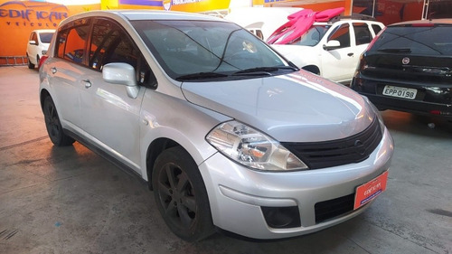 Imagem 3 de 10 de Nissan Tiida 2013 1.8 S Flex 5p