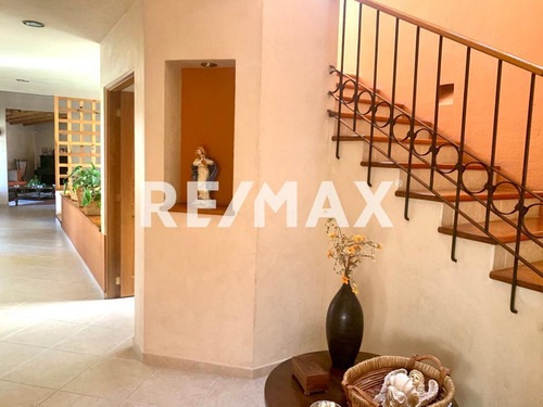 Casa En Venta En Condominio Jurica