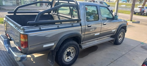 Toyota Hilux 2.8 D/cab 4x4 D Sr5