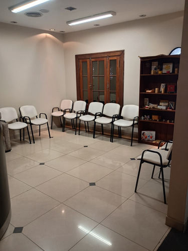 Consultorios Terapéuticos / Gabinete Cosmiatria / Espacios / Salones Eventos