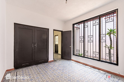Casa De 120 M² En Venta/renta En Col. Del Valle Con Estudio Y Cuarto De Servic