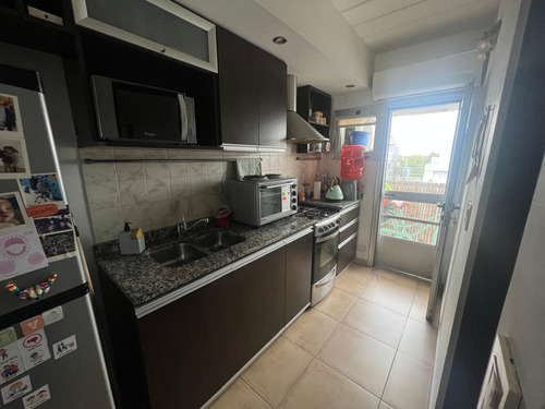 Departamento De 3 Ambientes Con Cochera