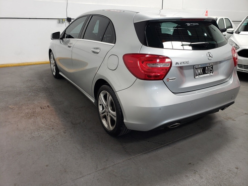 Imagen 13 de 14 de Mercedes-benz Clase A 1.6 A 200 Urban B.efficiency 156cv
