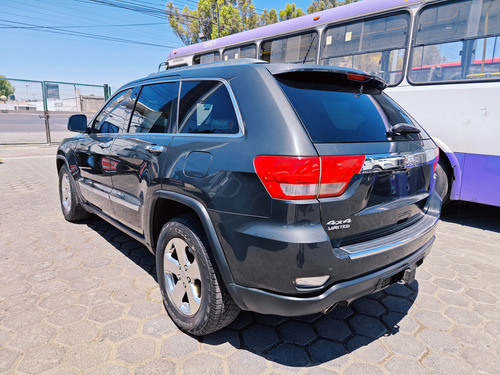 Jeep Grand Cherokee 3.6 Laredo V6 Lujo 4x2 Mt