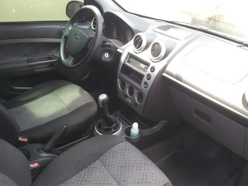 Imagem 2 de 13 de Ford Fiesta 2012 1.0 Flex 5p