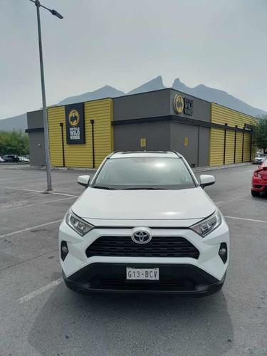 Imagen 12 de 15 de Toyota Rav4 2019 2.5 Xle 4wd At 204 Hp