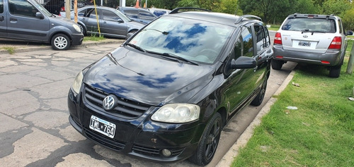 Volkswagen Suran 1.6 I Highline 90d 2009