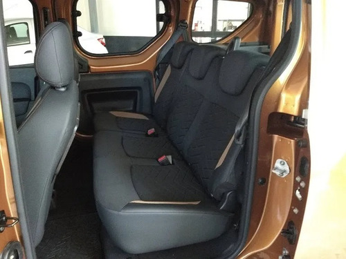 Renault Kangoo Stepway Diesel 0km Hay Stock Año 2021 (sg)...