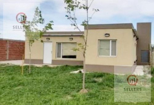 Venta - Casa 2 Dormitorios - Bº Los Castaños Plottier - Neuquén