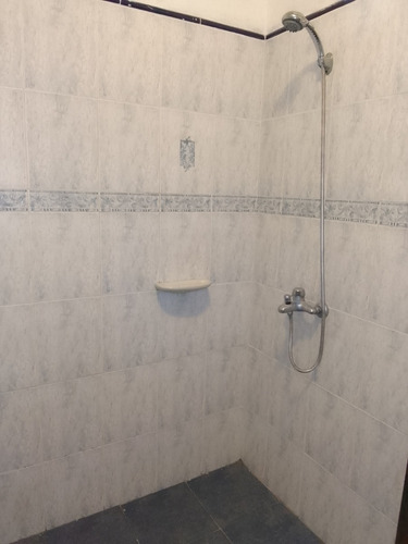 Casa Esquina, Amplia Y Luminosa, En La Mejor Calle De Punta Gorda, Padrón Ùnico Con Dos Entradas Independientes, Una Por La Calle Palmas Y Ombúes Y La Otra Entrada Por Grito De Gloria