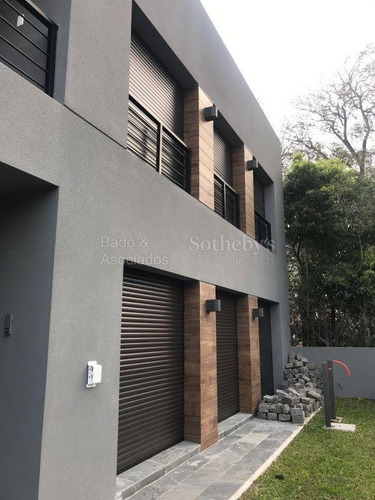 Oficna En Carrasco De 30 M2