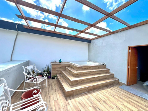 Hermoso Penthouse En Venta Con Jacuzzy En Res. Privado, San Francisco De Macoris