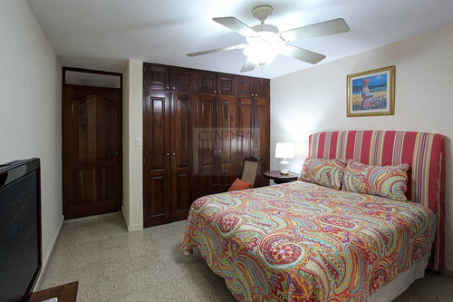 Apartamento Bella Vista Alquiler 2 Habitaciones Amueblado