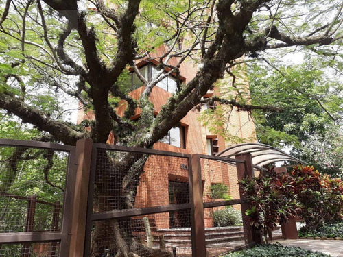 Apartamento, 42 M² - Venda Por R$ 420.000,00 Ou Aluguel Por R$ 1.900,00/mês - Três Figueiras - Porto Alegre/rs - Ap0838