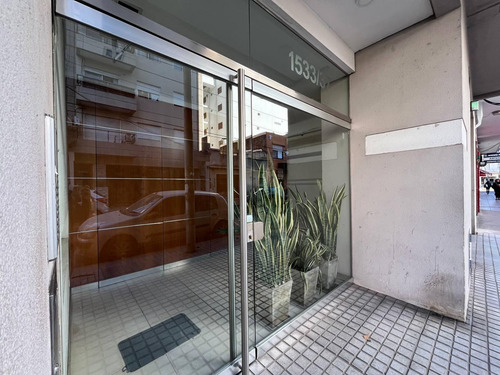 Venta Departamento 2 Amb Con Cochera En Alsina Y Av. Maipú, Florida Este