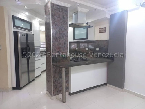 Imagen 11 de 30 de Townhouse En Venta De Concepto Abierto Moderno Con Exclusivas Areas Sociales Piscina Caminerias Y Parques Infantiles Cocina Con Tope De Granito Totalmente Equipada El Rincon Naguanagua