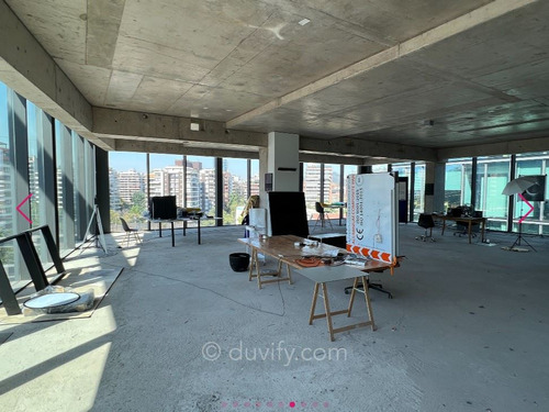 Oficina Habilitada En Planta Libre, Edificio Clase A