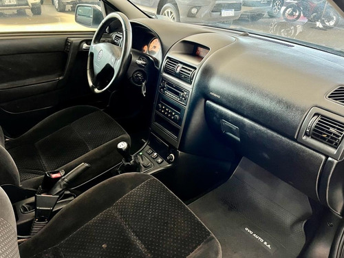 Imagen 17 de 17 de Chevrolet Astra 2.0 Gls
