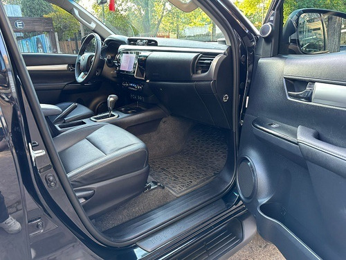Imagen 10 de 24 de Toyota Hilux Srx Aut 4x4 2021 L/nueva 204cv 27.000km Serv Of