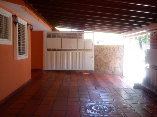 Imagen 14 de 15 de Casa En Venta En Urb. El Parral Valencia Cod: Guc-258