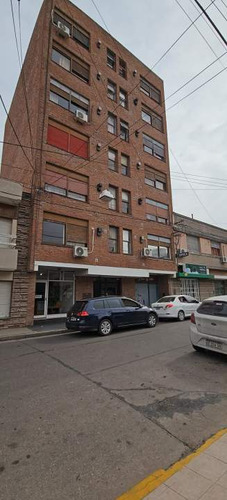 Departamento En Venta - 2 Dormitorios - Macrocentro