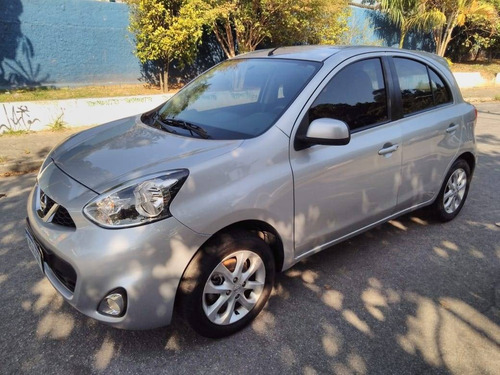 Imagem 1 de 10 de Nissan March 1.6 Sv 16v Flex 4p Manual
