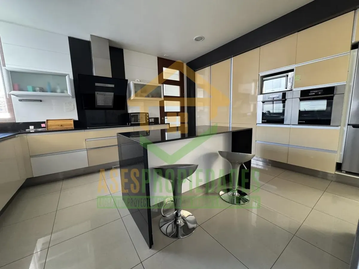 Imagen 5 de 23 de Mt Duplex En El Mejor Barrio Residencial De Las Condes