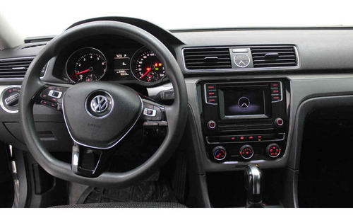 Imagen 11 de 13 de Volkswagen Passat 2017 5 Cilindros