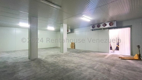 Casa Comercial En Venta En Santa Mónica 24-16876 Cs