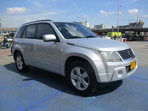 Suzuki Grand Vitara 4x2 2400cc Mt Aa