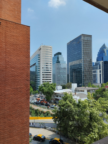 Costanera Center. Excelente Ubicación. Metro Tobalaba