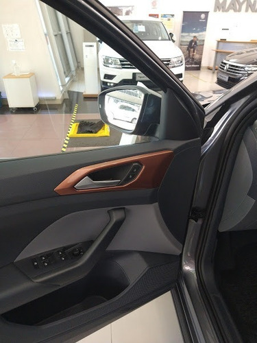 Volkswagen Tcross Conofrtline Automatica 1.6 16v 110cv F