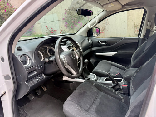 Nissan NP300 Frontier 2.5 Le Aa Mt