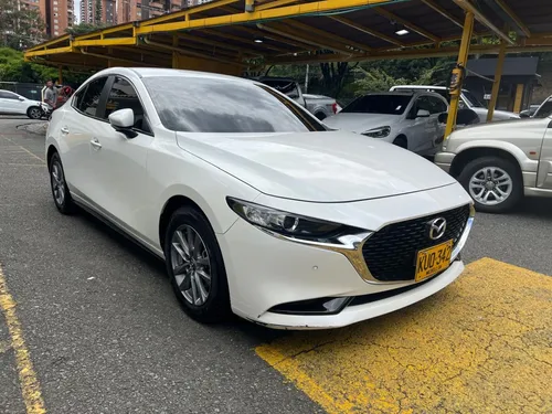 Mazda 3 2.0 Touring