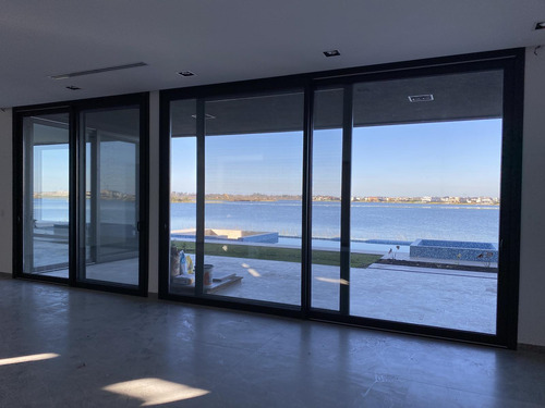 Casa A Estrenar Puertos Del Lago Barrio Marinas Escobar