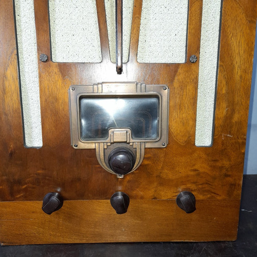 Imagem 4 de 10 de Rádio Antigo Madeira Standard Broadcast Grande, Não Funciona