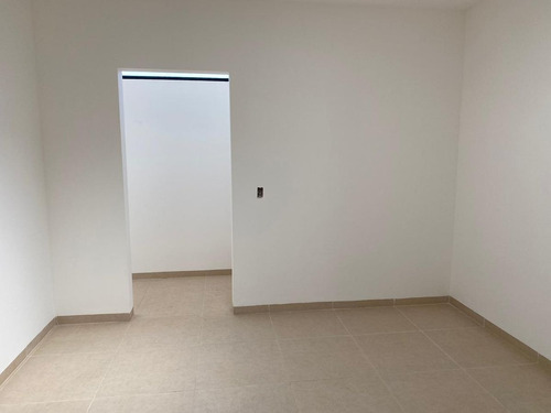 Imagen 15 de 16 de Residencia En Grand Juriquilla, Jardín, 4ta Recamara En Pb,