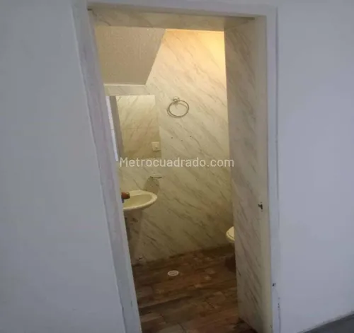 Bodega En Arriendo Prado Veraniego 435m