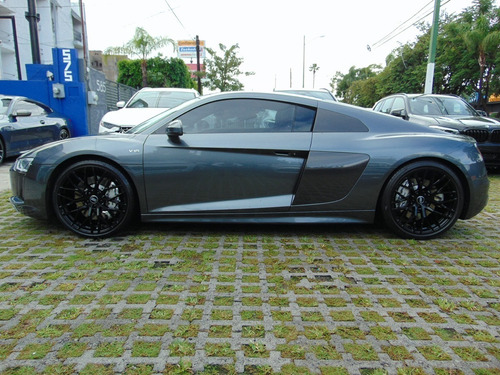 Imagen 4 de 12 de Audi R8 V10 2017 Quattro Gris