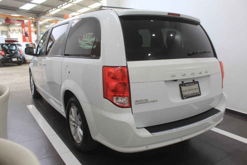 Imagen 6 de 15 de Chrysler Grand Caravan 2019 5p Sxt V6/3.6 Aut