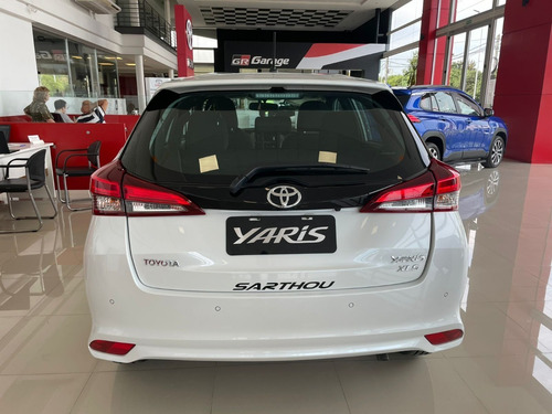 Imagen 6 de 11 de Toyota Yaris 1.5 107cv Xls 5p Sarthou