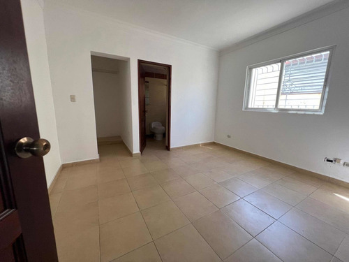 Imagen 22 de 23 de Vendo Segundo Nivel Jardines Sur Dos Hab Dos Baños Parqueos