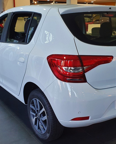 Renault Sandero Intens 1.6 Toyota Corolla Kwid Gol Fiat L