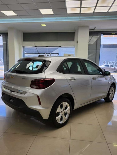 Imagen 6 de 25 de Nuevo Chevrolet Onix Ltz At 1.0t 5p Ad