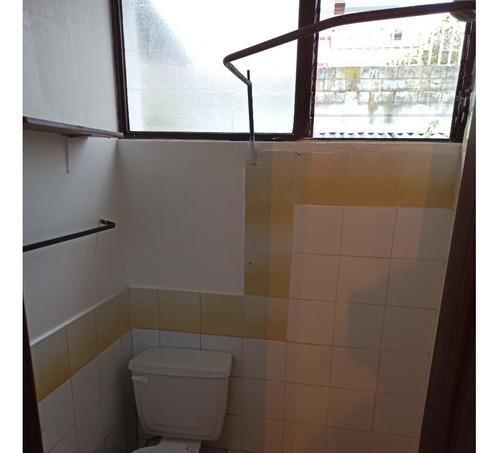 Imagen 6 de 8 de Arriendo Departamento 2 Dormitorios Sector Residencial Colegio Einstein - U Sek