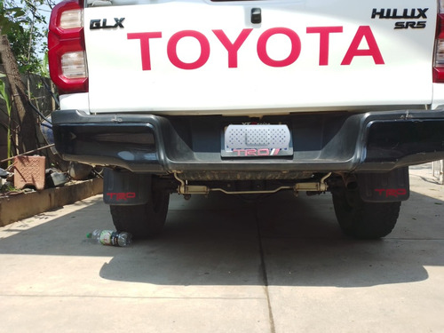 Imagen 4 de 11 de Toyota Hillux Srv Glx